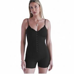 Frankie’s Bikinis X Sydney Sweeney Annabella Pointelle Romper Small New With Tag